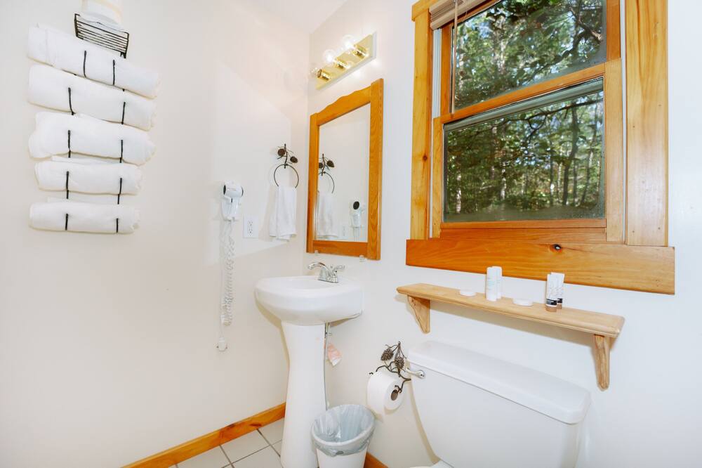 Photo of Bathroom in Chatsworth