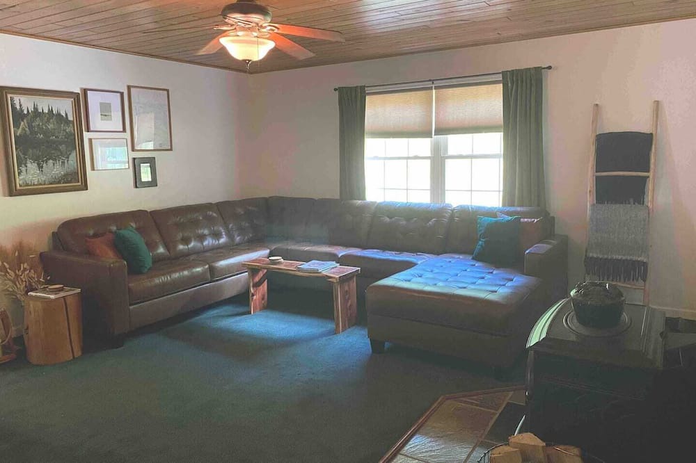 Photo of Livingroom in Prattsville