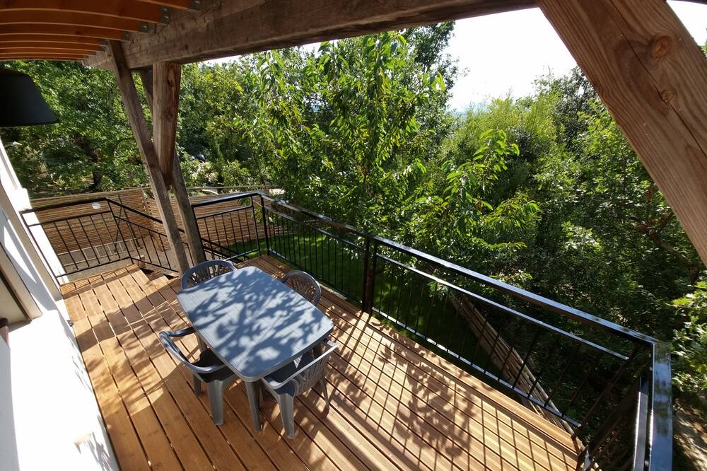 Photo of Patio Balcony in Saint-Jean-de-Maruejols-et-Avejan