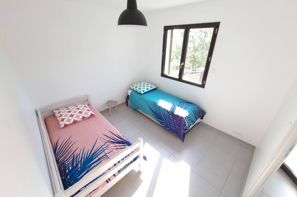 Photo of Bedroom in Saint-Jean-de-Maruejols-et-Avejan