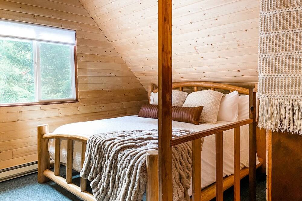 Photo of Others in Packwood