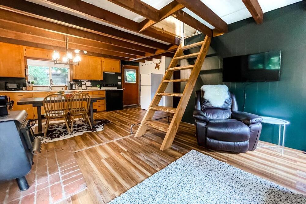 Photo of Bedroom in Packwood