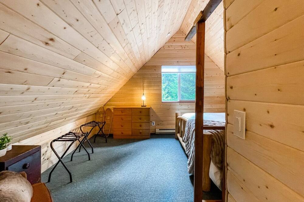 Photo of Others in Packwood