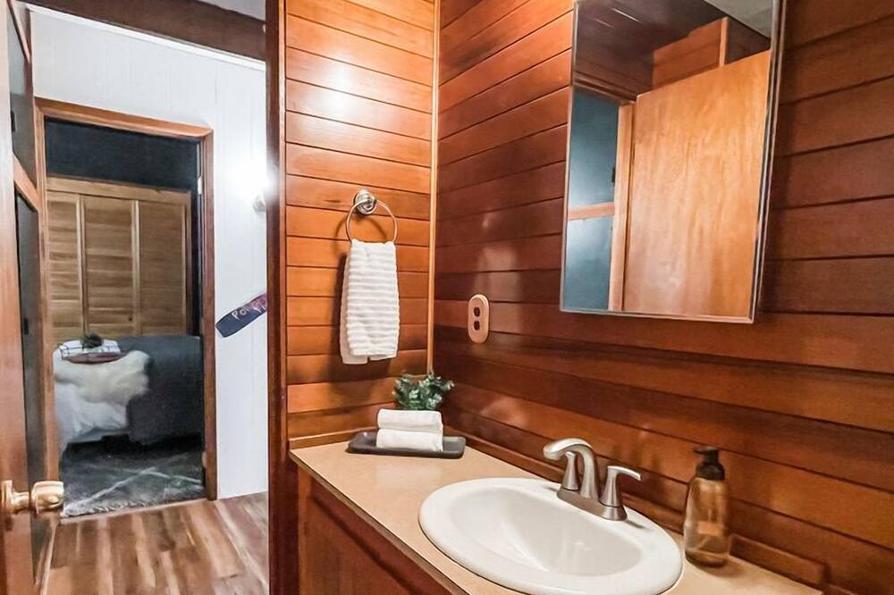 Photo of Bathroom in Packwood