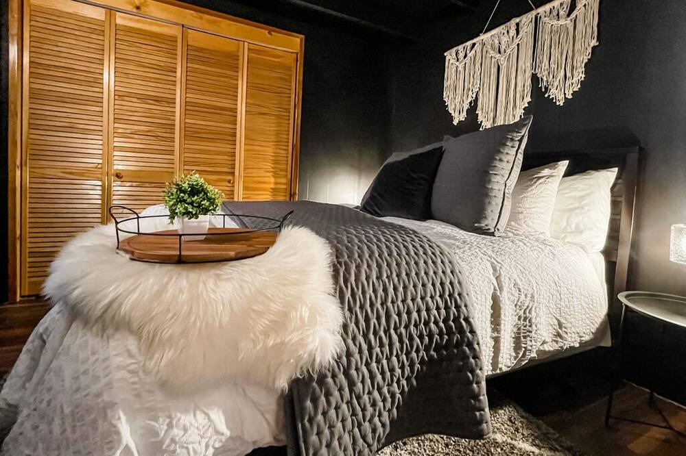 Photo of Others in Packwood