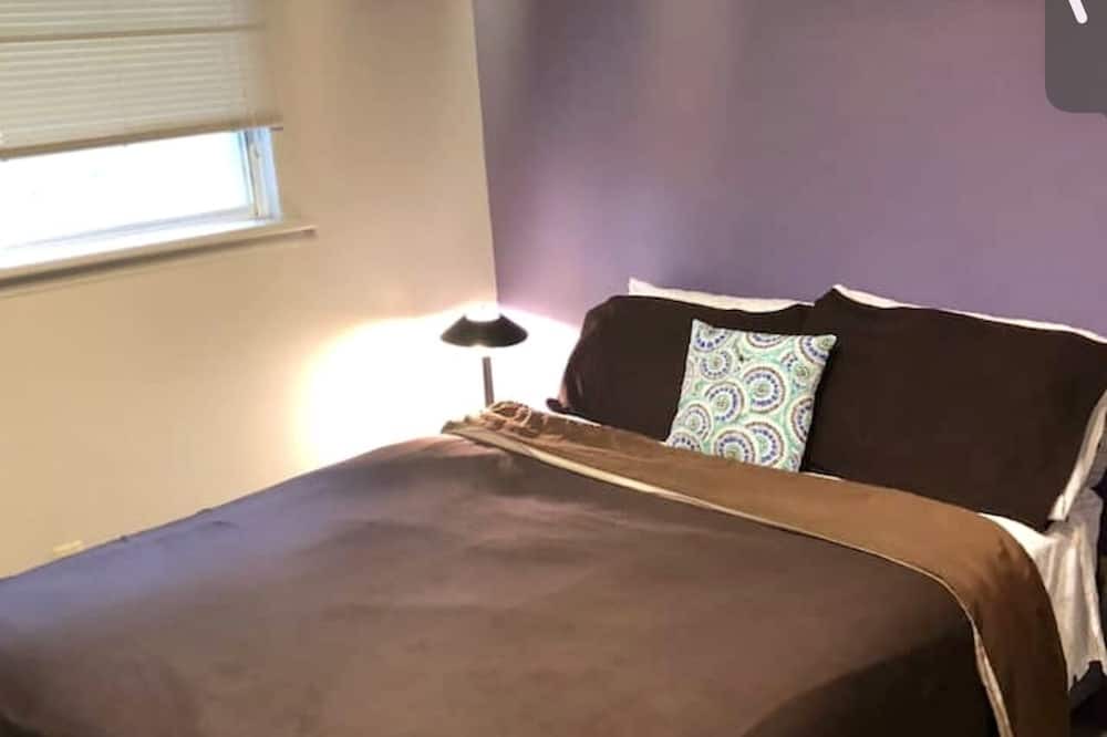 Photo of Bedroom in Oro Station