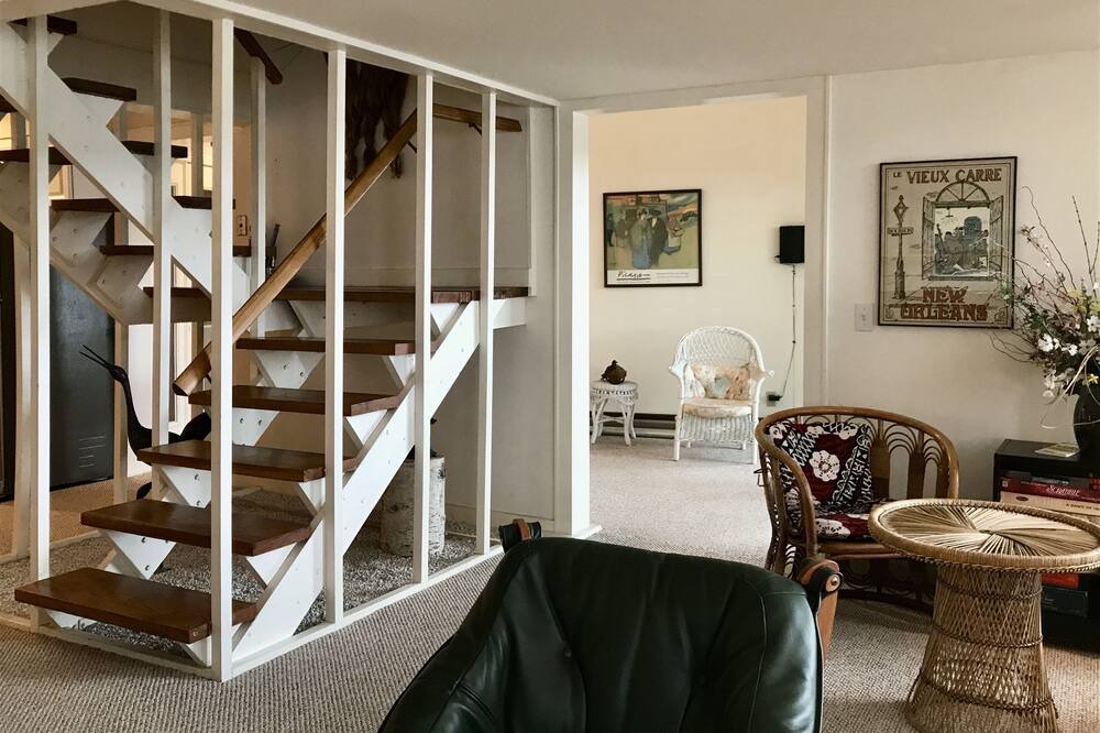 Photo of Livingroom in Sprout Brook