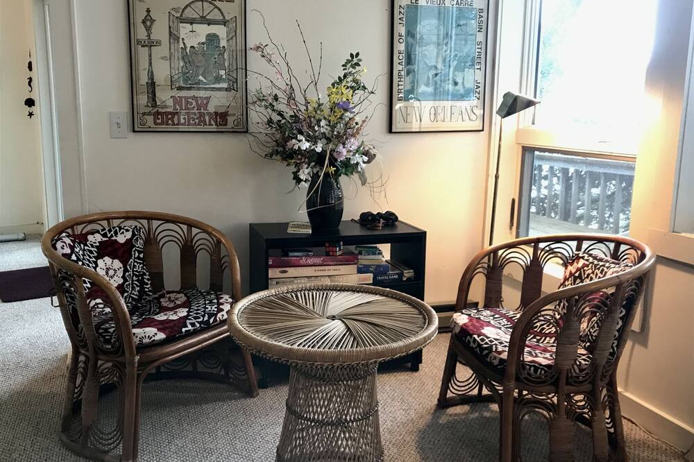 Photo of Livingroom in Sprout Brook