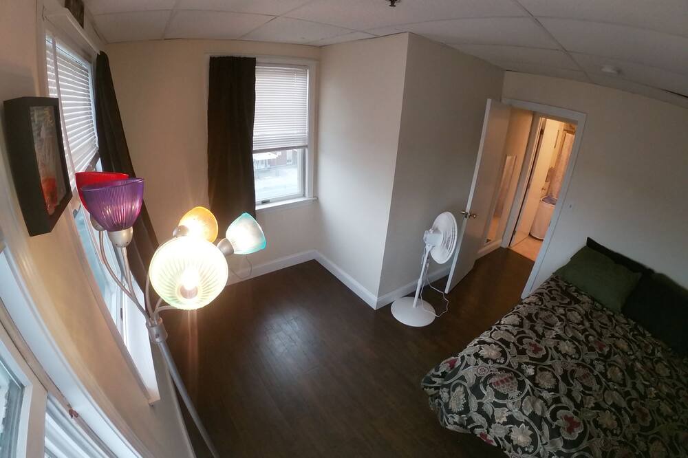 Photo of Bedroom in Beverly