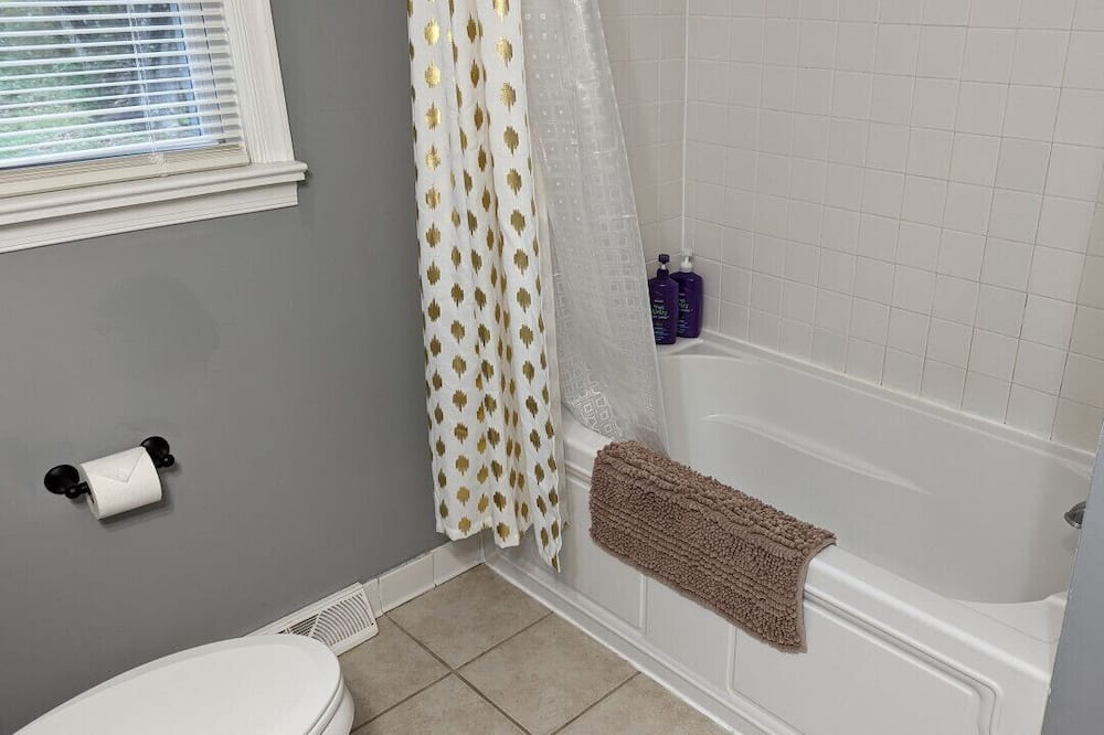 Photo of Bathroom in Quinton