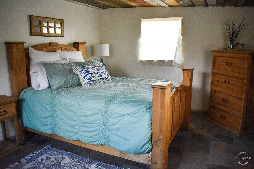 Photo of Bedroom in Forestburg