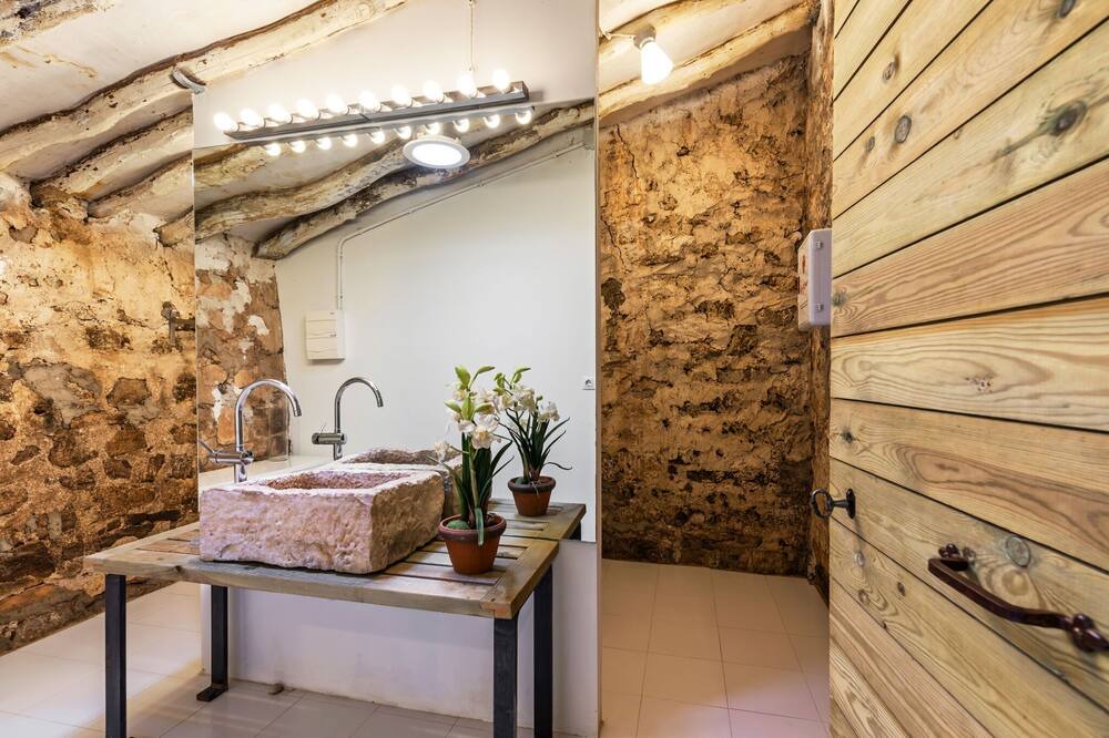 Photo of Bathroom in Fraga