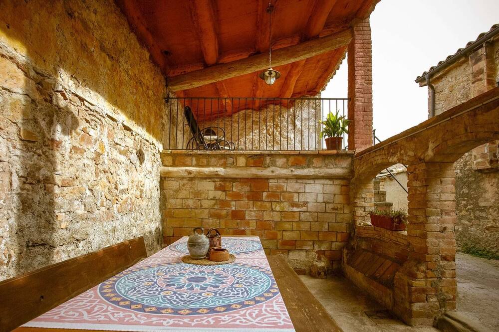 Photo of Patio Balcony in Gargalla