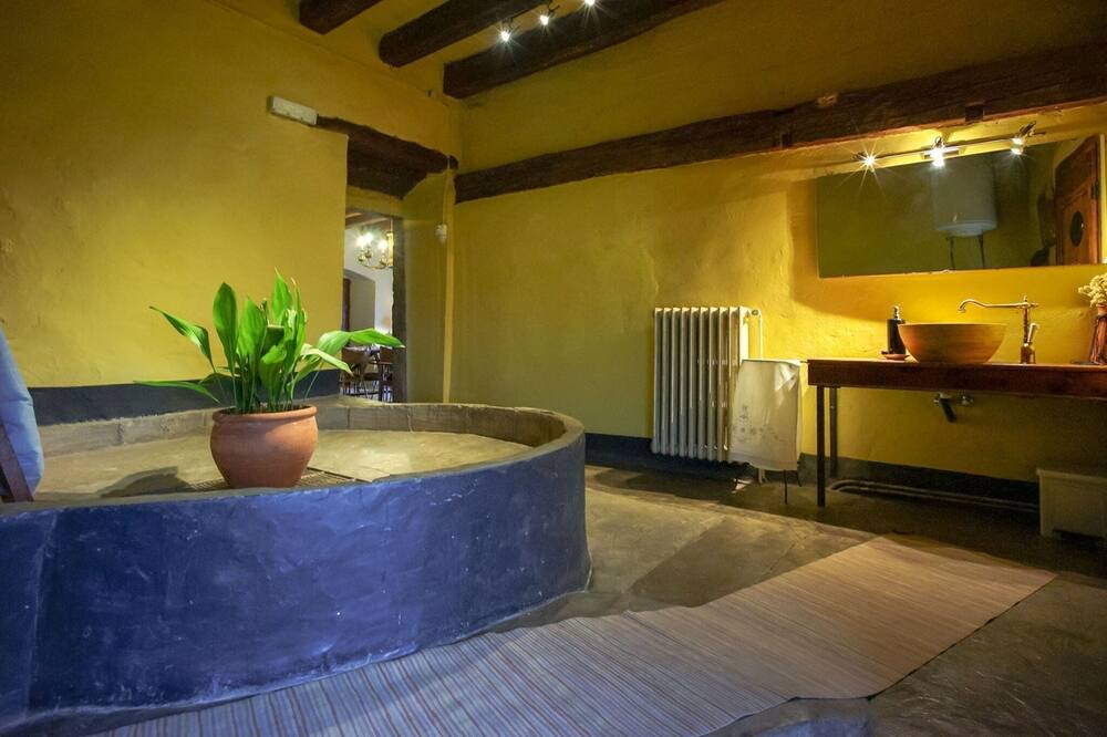 Photo of Bathroom in Gargalla