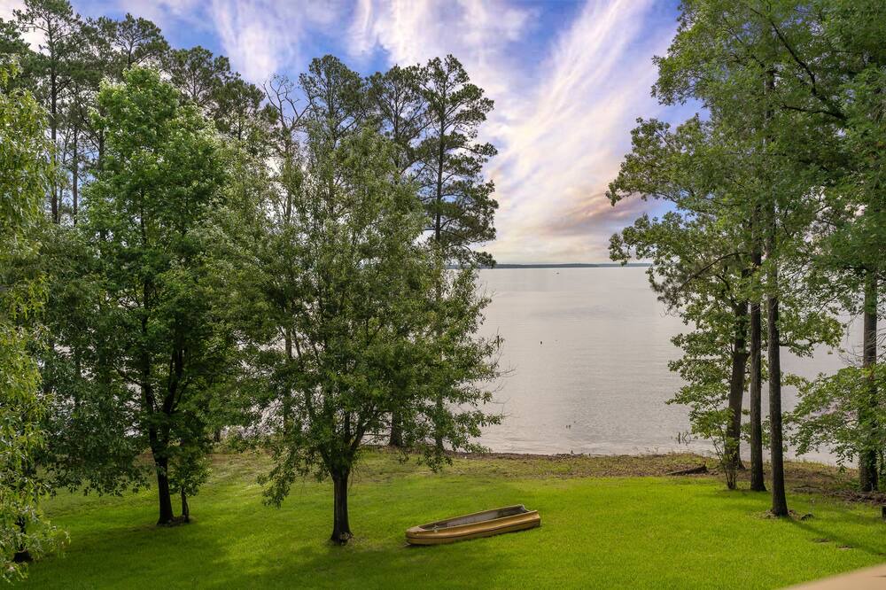 Photo of Outdoor in Cason