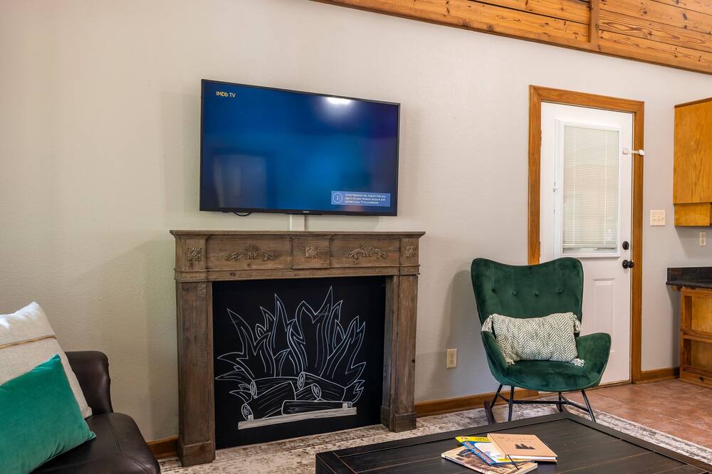 Photo of Livingroom in Cason