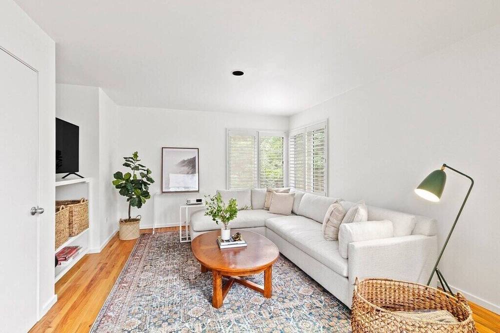 Photo of Livingroom in Northwest Harbor