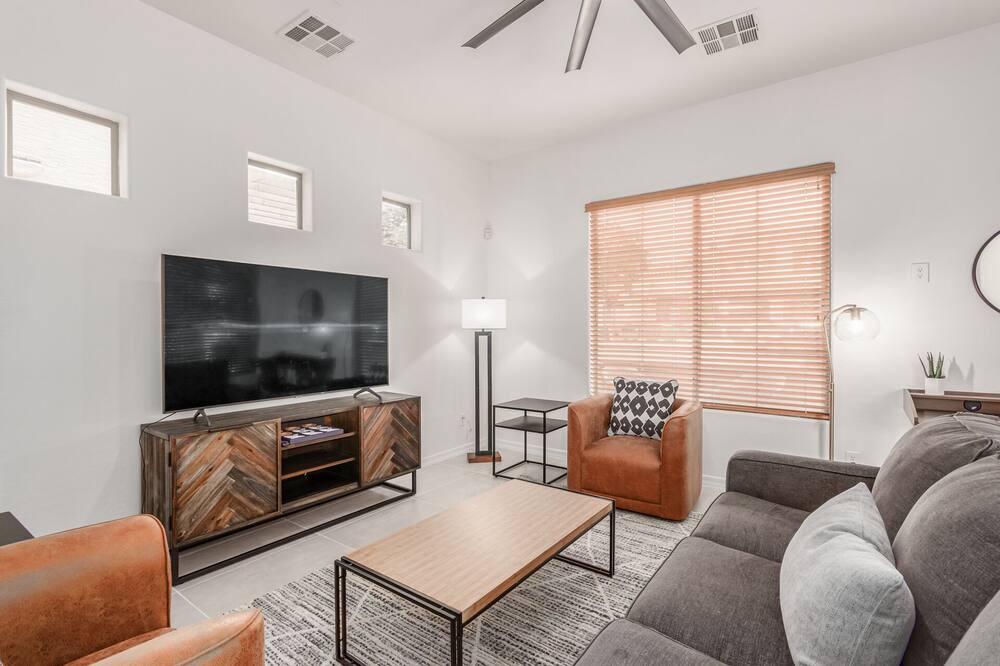 Photo of Livingroom in Litchfield Park