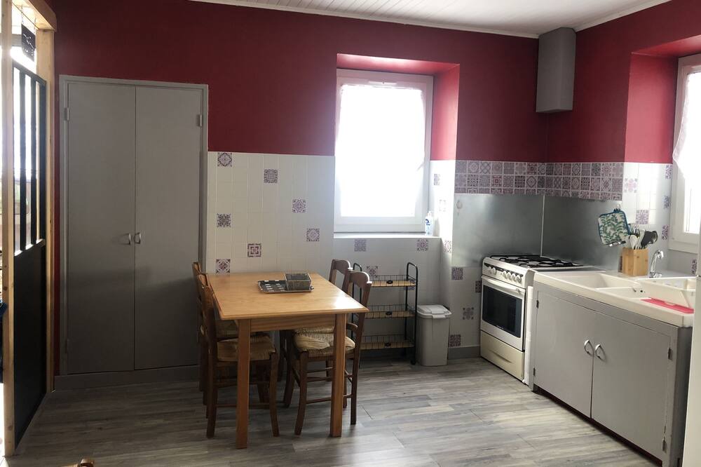 Photo of Kitchen in Agnieres-en-Devoluy