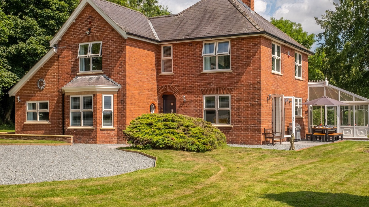 Photo of Others in Bainton