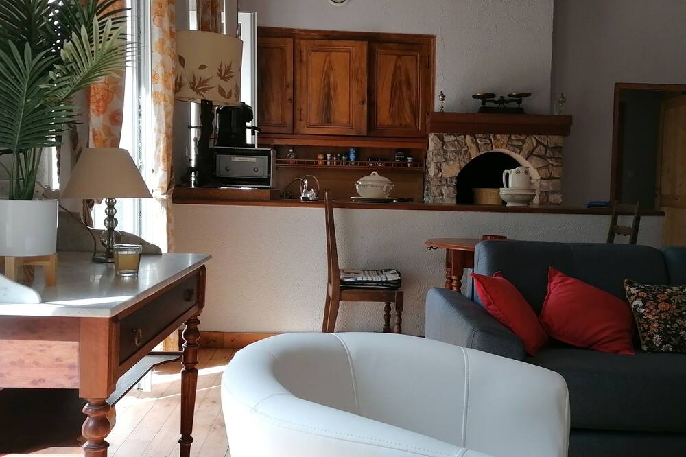 Photo of Livingroom in Lavelanet