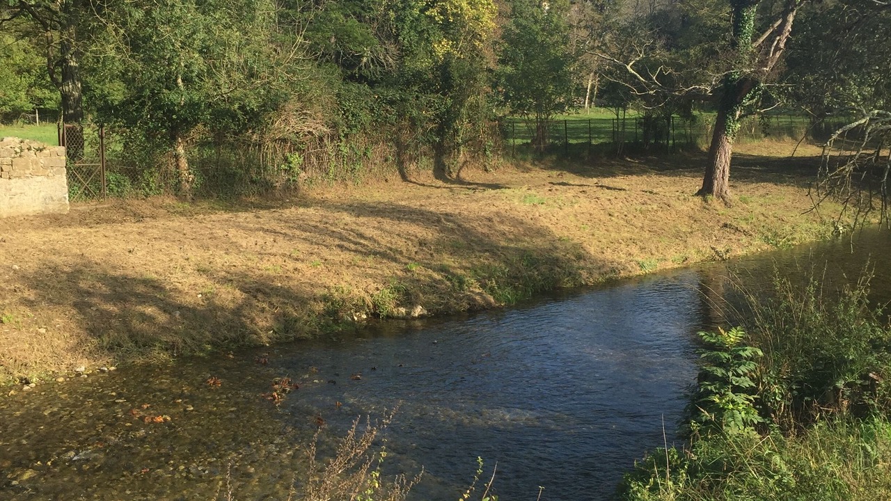 Photo of Outdoor in Leran