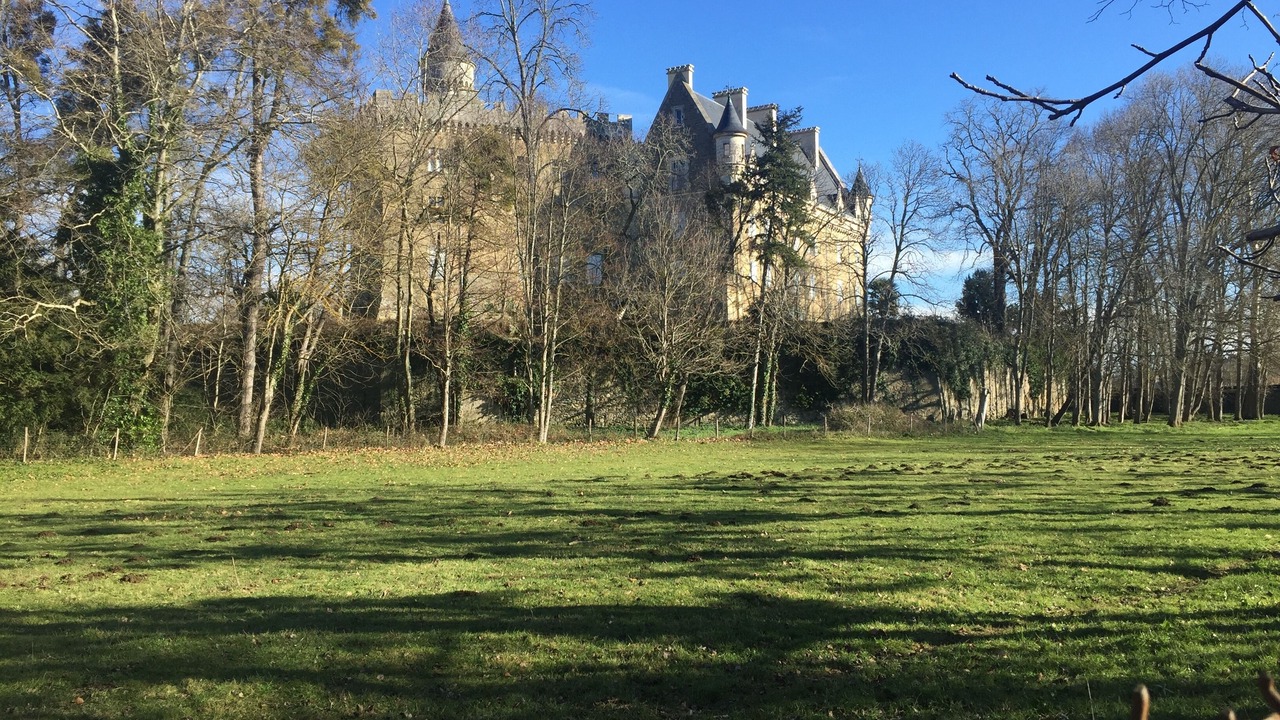 Photo of Outdoor in Leran