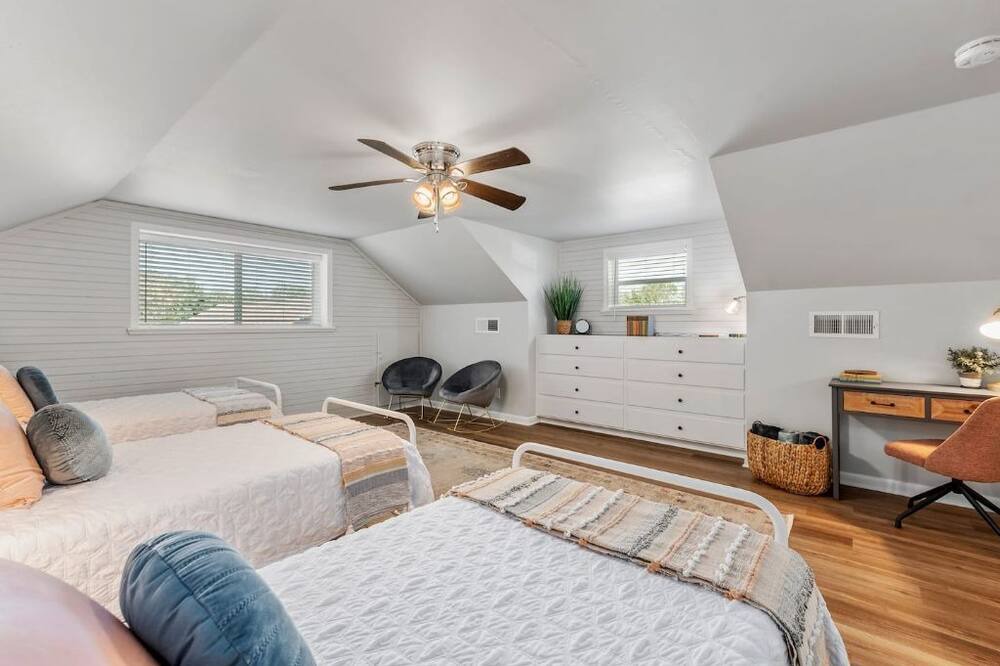 Photo of Bedroom in College Station