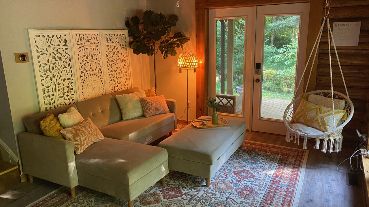 Photo of Livingroom in Olmstead