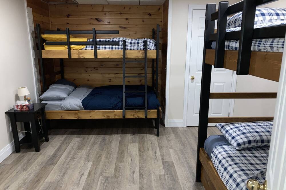 Photo of Bedroom in Dysart et al