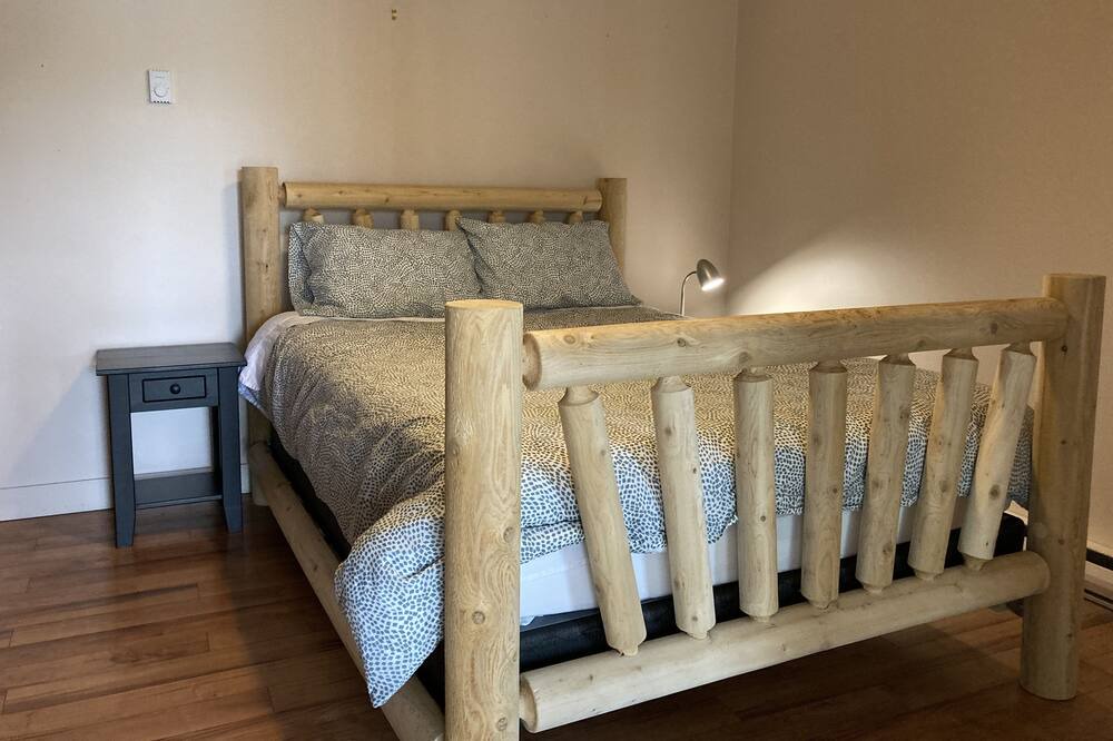 Photo of Bedroom in Dysart et al