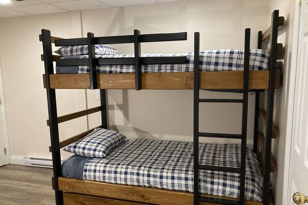 Photo of Bedroom in Dysart et al