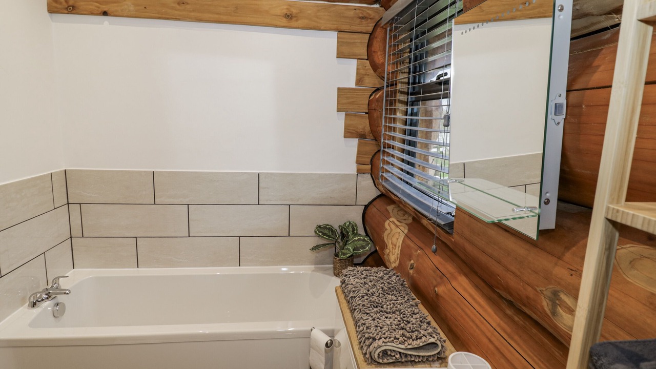 Photo of Bathroom in Upper Sapey