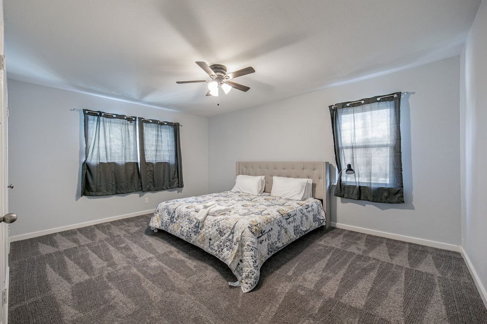 Photo of Bedroom in Highland Park