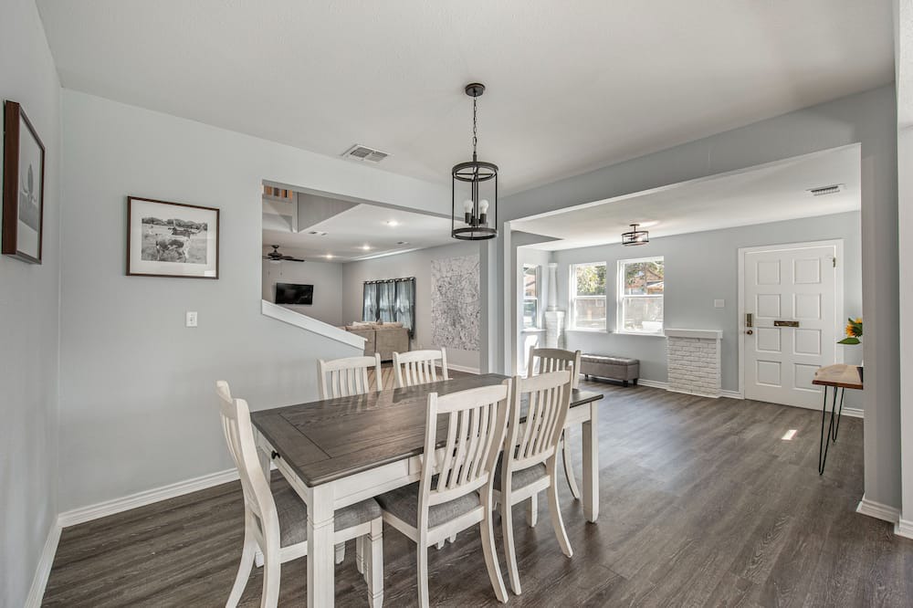 Photo of Livingroom in Highland Park