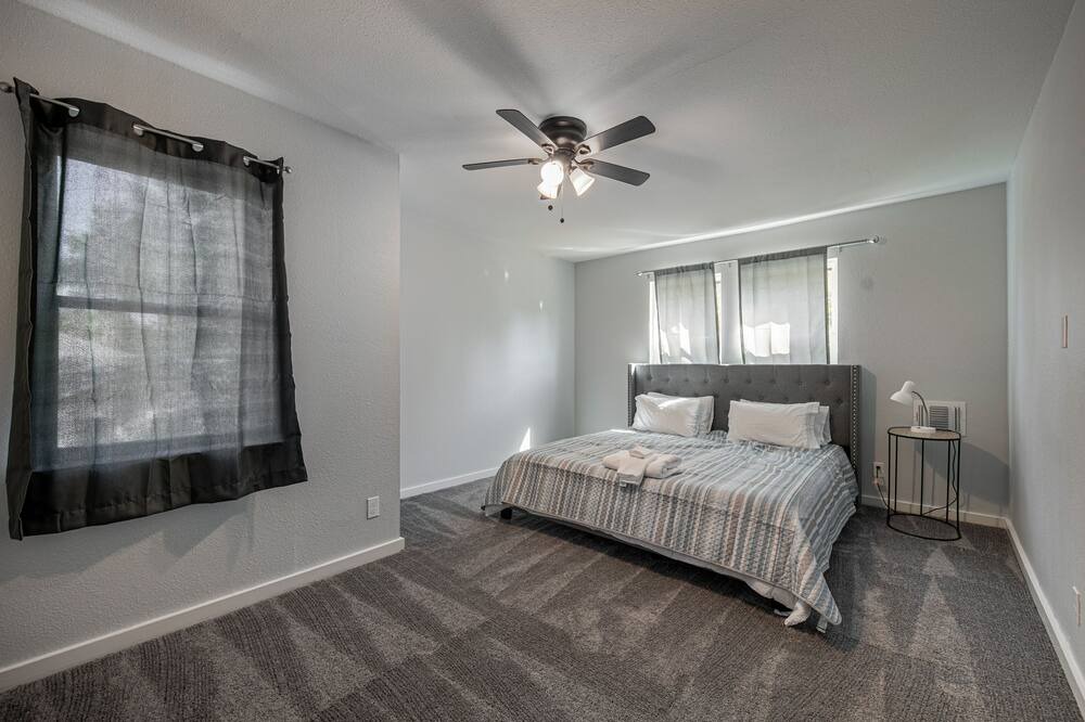 Photo of Bedroom in Highland Park