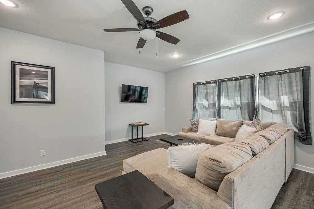 Photo of Livingroom in Highland Park