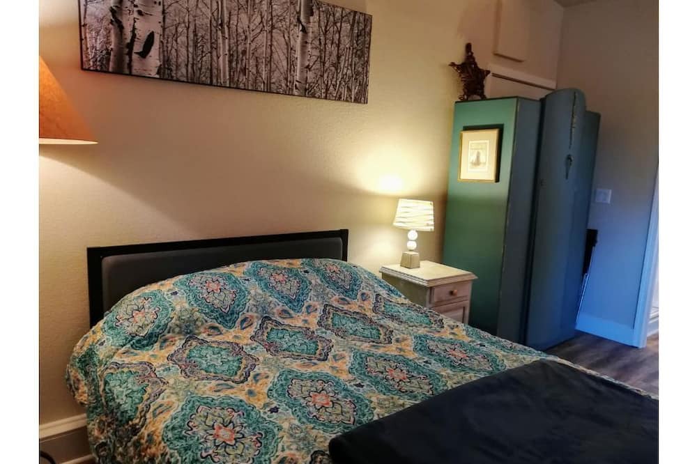 Photo of Bedroom in Woodland