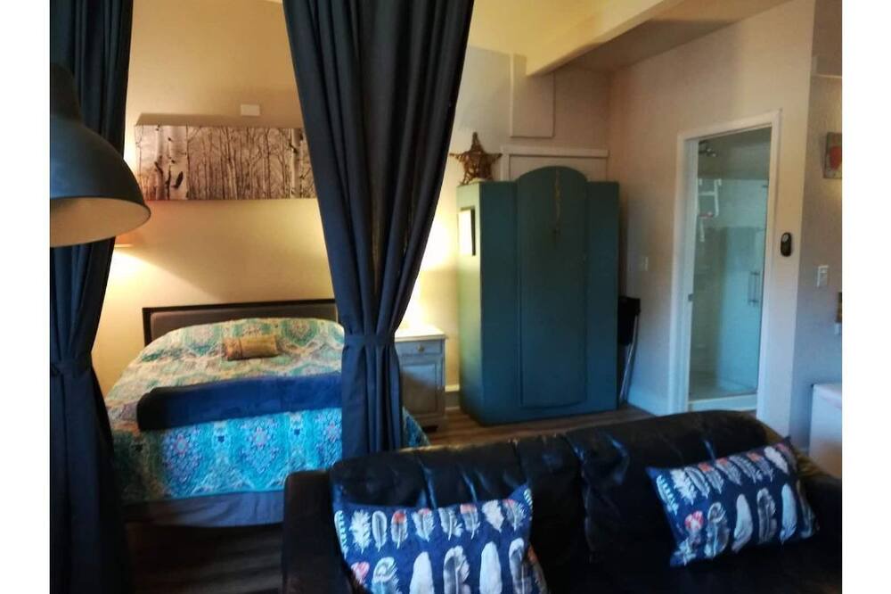 Photo of Bedroom in Woodland