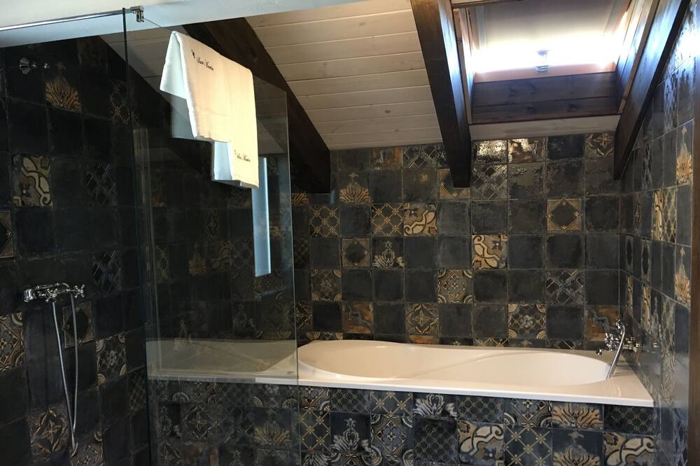 Photo of Bathroom in Fuentiduena