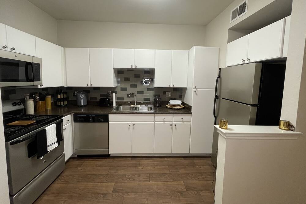 Photo of Kitchen in Scofield Farms