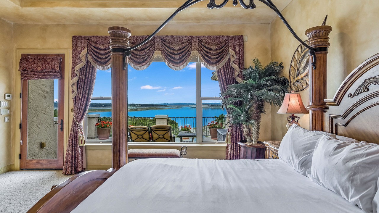 Photo of Bedroom in Comanche Trail