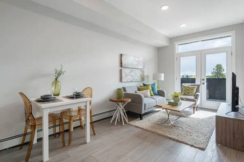 Photo of Livingroom in Hillhurst