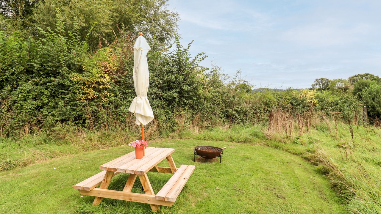 Photo of Outdoor in Westbrook Court