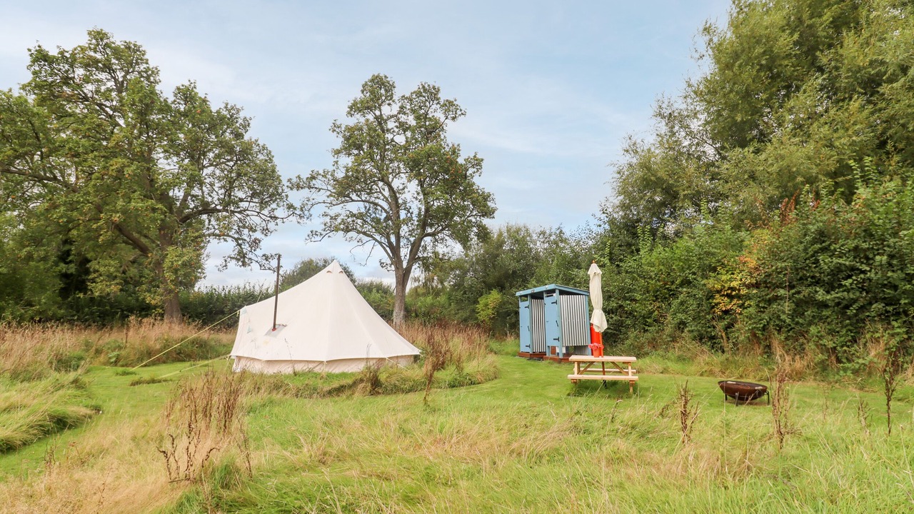 Photo of Outdoor in Westbrook Court