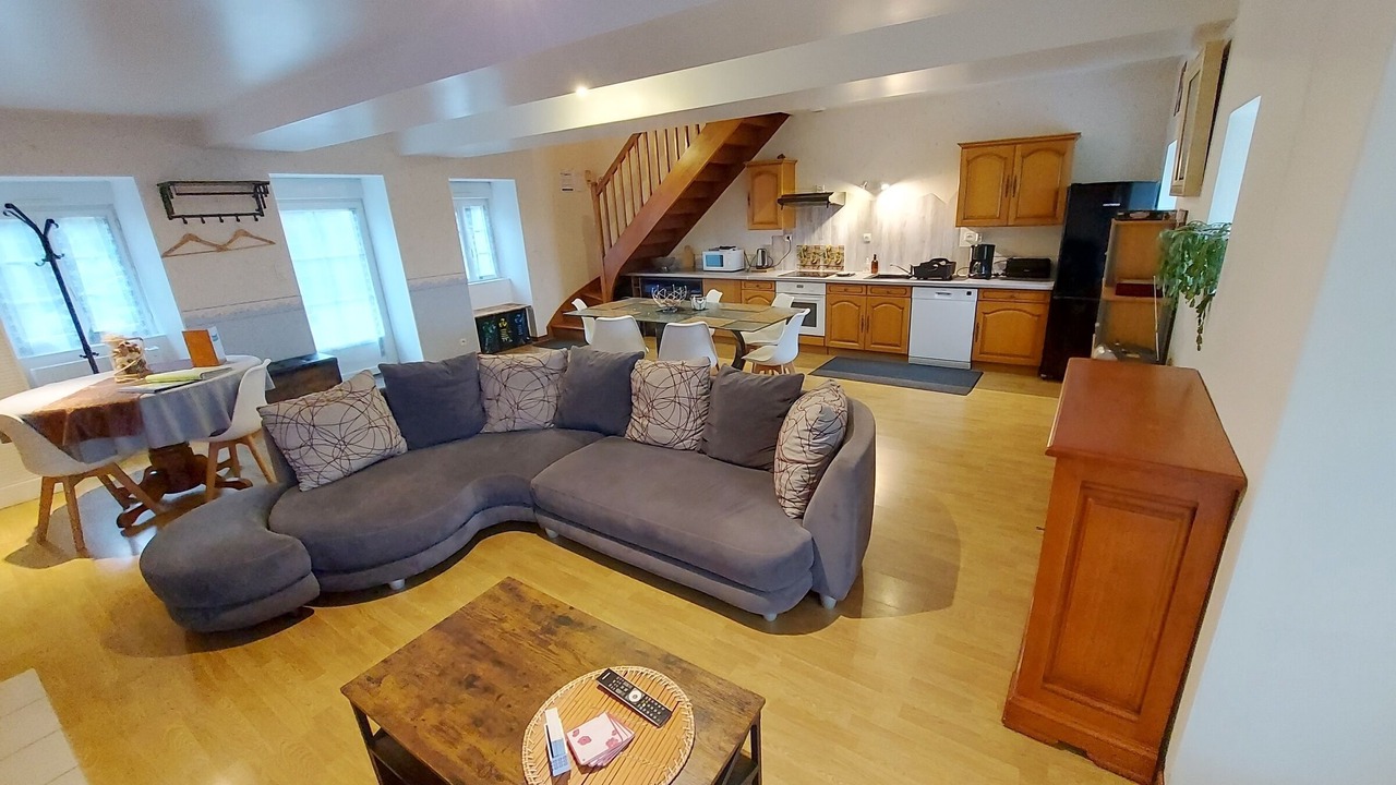 Photo of Others in Hambers