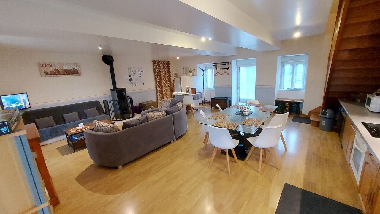 Photo of Others in Hambers