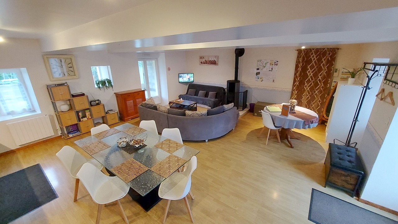 Photo of Others in Hambers