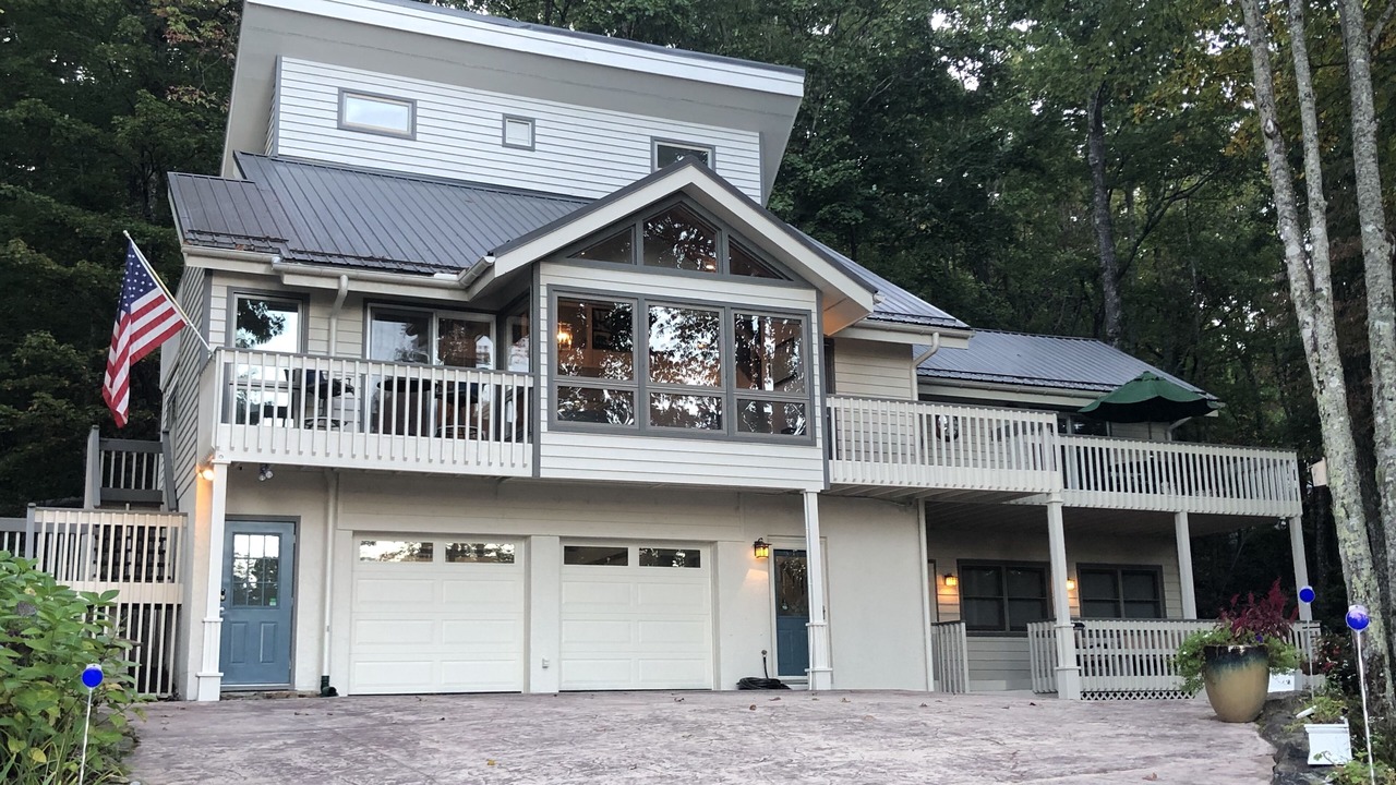 Photo of Outdoor in Sapphire