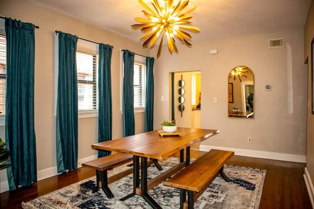 Photo of Bedroom in Hanover Place